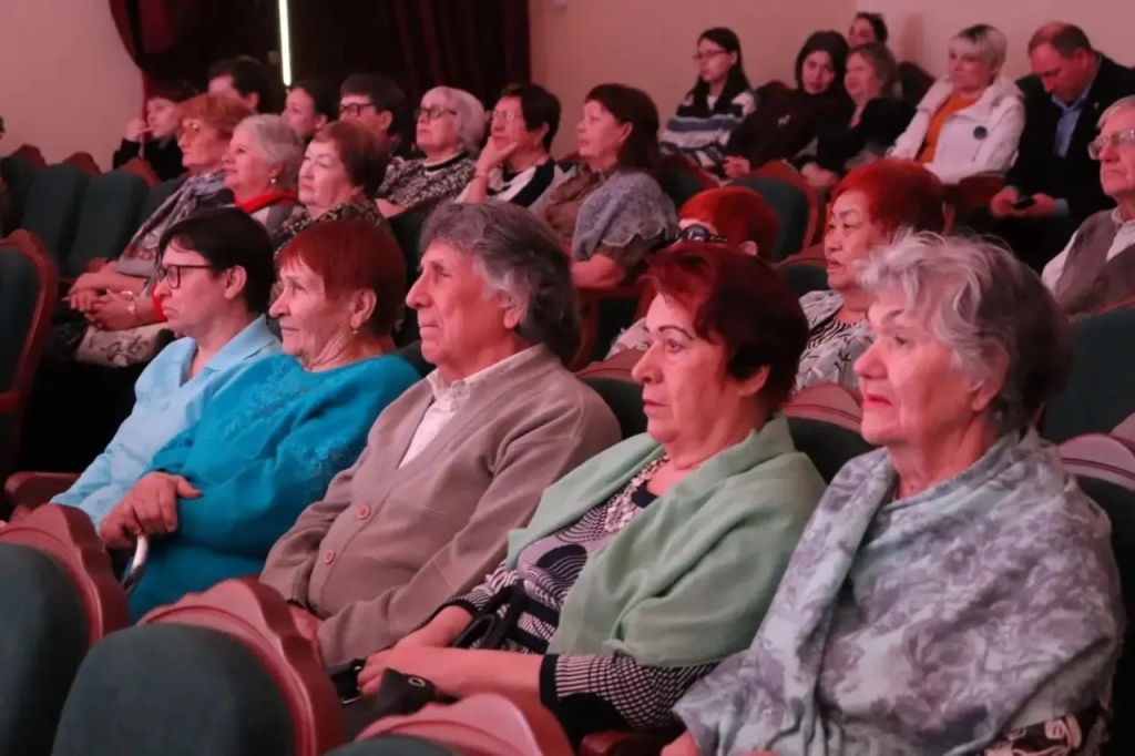 зал.jpg зал.jpg