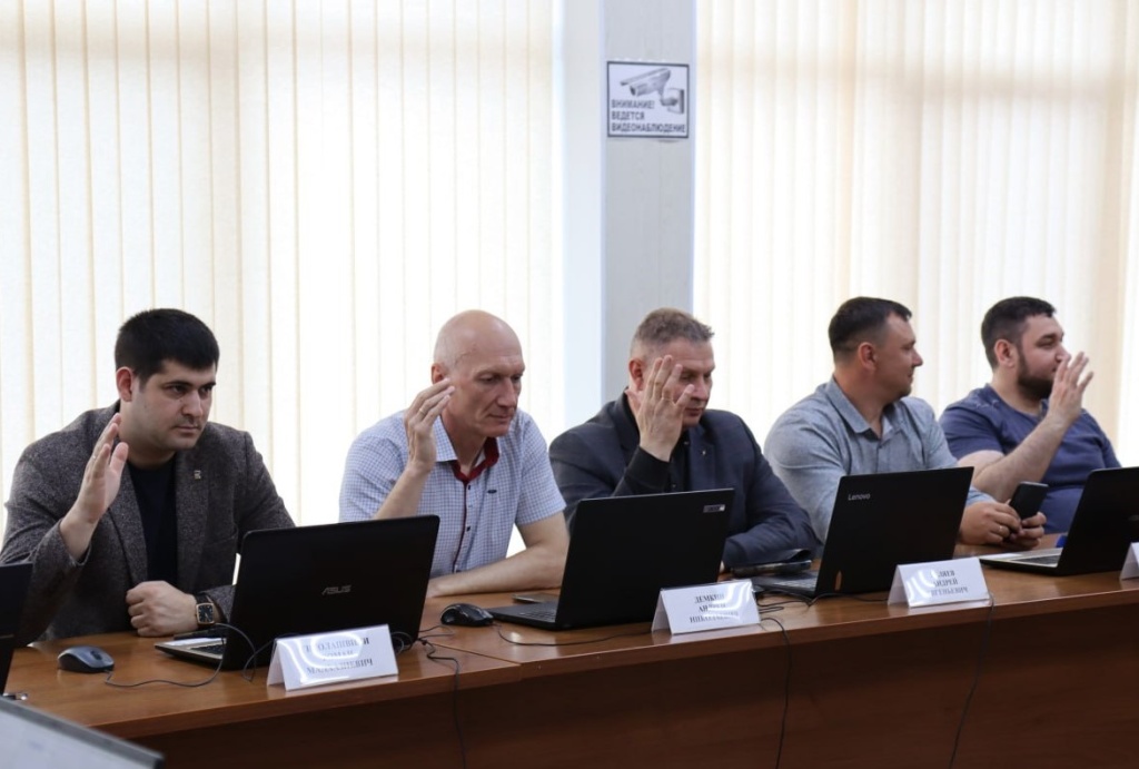 парни.jpg парни.jpg