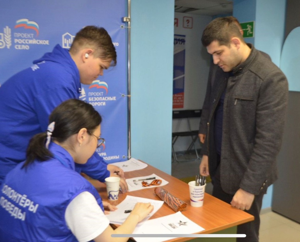 Роман Г..jpg Роман Г..jpg