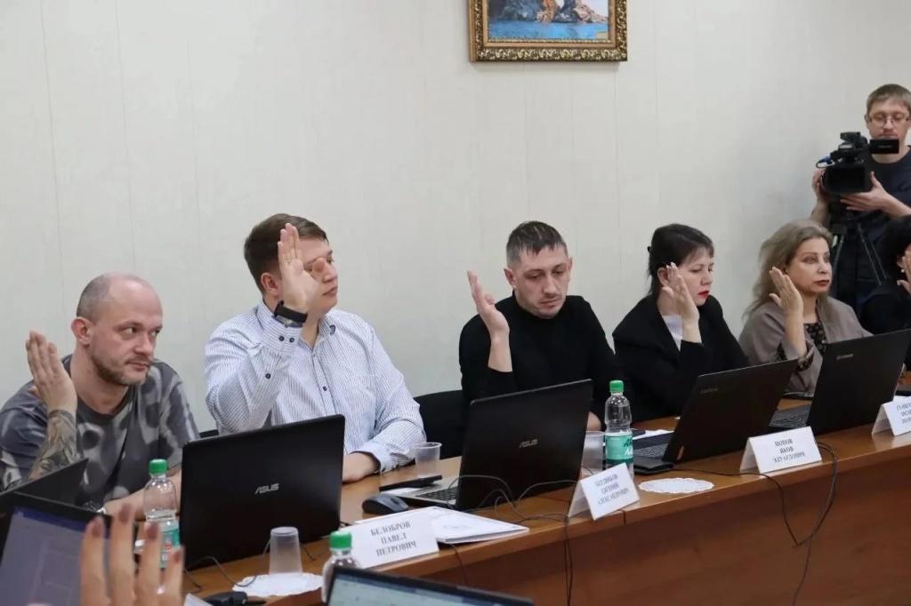 справо.jpg справо.jpg