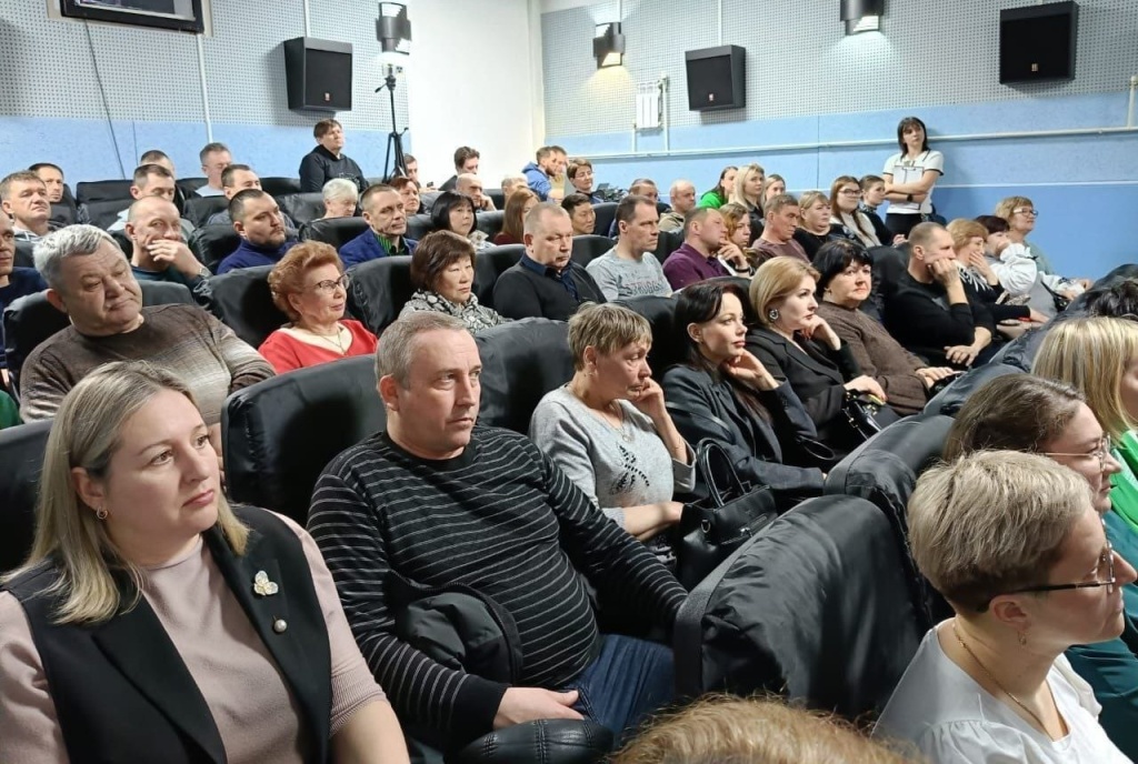 зал.jpg зал.jpg